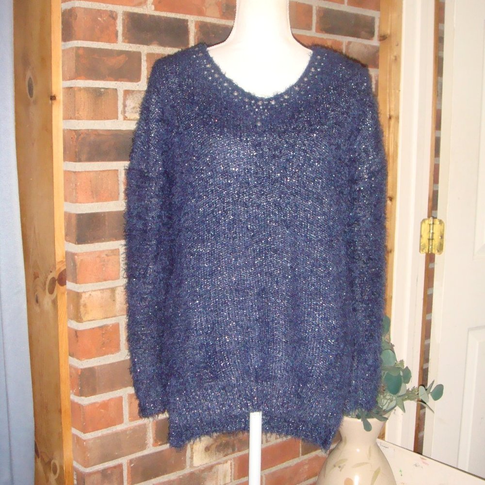 Questions Eyelash Sweater M